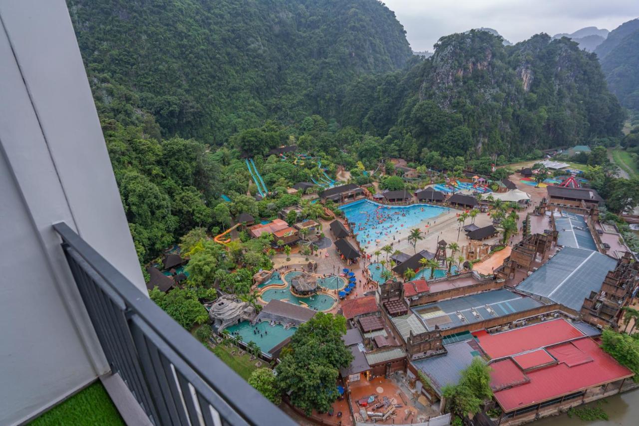 Ipoh Tambun Lost World Sunway Onsen Suites Luna 2R2B 8Paxs Экстерьер фото